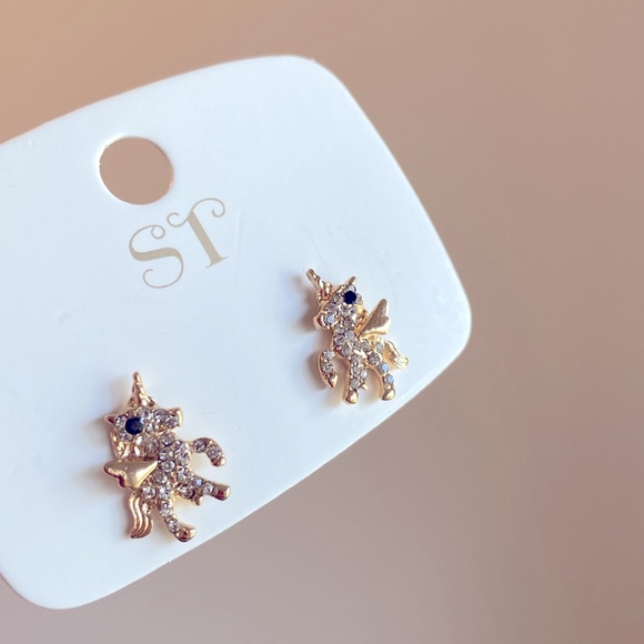 NEW [ST] Unicorn Rhinestone Crystal Zircon Sparkle Stud Gold-Toned Earrings - Picture 6 of 7